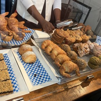 Ezra's Pound - Baking is done in house - Coffee & Tea Near Me - Toronto, Ontario Ezra's Pound - Baking is done in house - Coffee & Tea Near Me - Toronto, Ontario