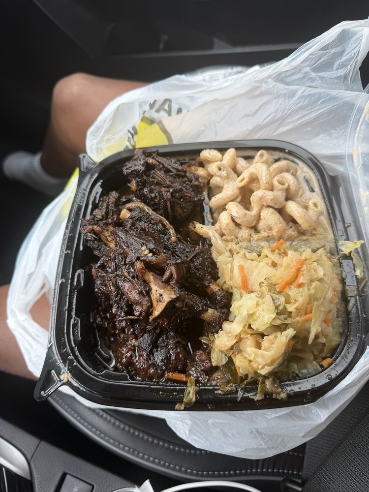 Food from Memphis Jamaican Kitchen