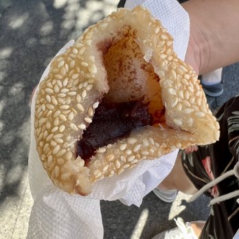 Mee Sum Pastry - Sesame ball - Seafood Near Me - Seattle, Washington Mee Sum Pastry - Sesame ball - Seafood Near Me - Seattle, Washington