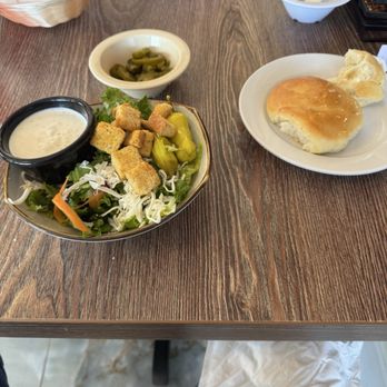 Roma's Italian Bistro - Side salad and bread. - Italian Near Me - Midlothian, Texas Roma's Italian Bistro - Side salad and bread. - Italian Near Me - Midlothian, Texas