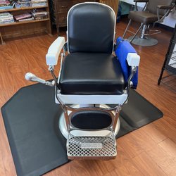 Abuzz Barbershop