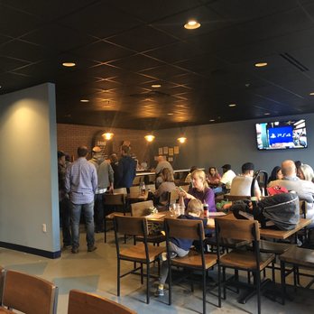 Limitless Brewing - Seating area - Breweries Near Me - Lenexa, Kansas