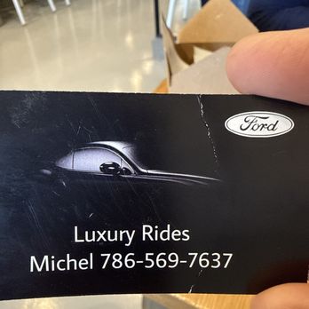 Luxury Rides - Closer view of mobile phone number. - Airport Shuttles Near Me