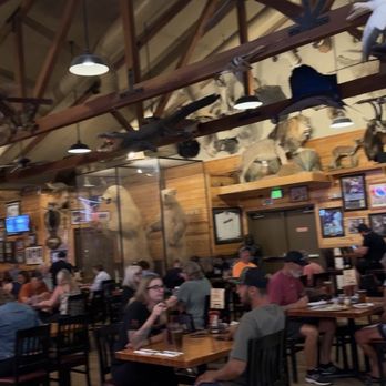 Granzella's Restaurant - Italian Near Me - Williams, California