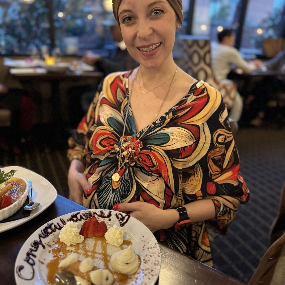 Galliano - Classic Cannoli - Wine Bars Near Me - Fulton, Maryland