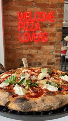 PIZZATA PIZZERIA & BIRRERIA by null