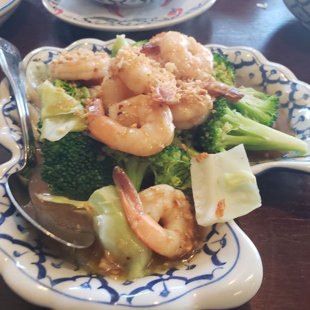 Chili Thai - Silverdale - Plenty of Shrimp and Broccoli - Thai Near Me - Silverdale, Washington Chili Thai - Silverdale - Plenty of Shrimp and Broccoli - Thai Near Me - Silverdale, Washington