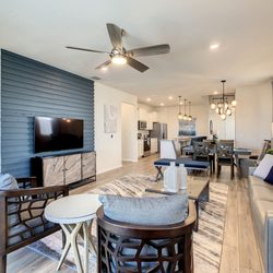 Dream Vacation Interiors - Windsor Island Vacation Home