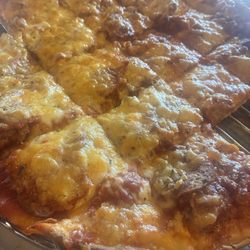 Aurelio's Pizza - Large Pizza