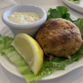 Phillips Seafood - Crab cake - Seafood Near Me - Atlanta, Georgia