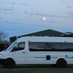 San Gabriel River Brewery - Caught a great night to camp on the property