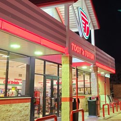 Toot'n Totum - Entrance