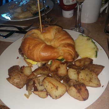 Lisa's Cafe - Breakfast burger! So good. Can't even imagine how delicious this would have been if I was hungover! Lol - Breakfast & Brunch Near Me - Madeira Beach, Florida