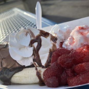 Dairy Ripple - Banana split - Ice Cream & Frozen Yogurt Near Me - Sycamore, Illinois Dairy Ripple - Banana split - Ice Cream & Frozen Yogurt Near Me - Sycamore, Illinois