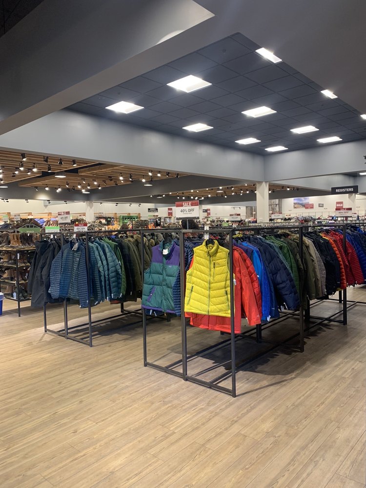 LL BEAN OUTLET 26 Photos & 14 Reviews 1444 US 9, Lake New