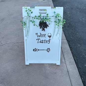 Pine Hollow Winery - Look for the sign - Wine Tasting Room Near Me - Las Vegas, Nevada