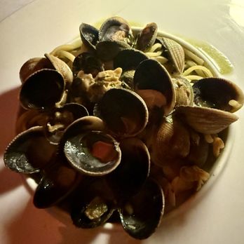 Terina - Linguine Con Vongole loaded with clams. - Italian Near Me - Brooklyn, New York