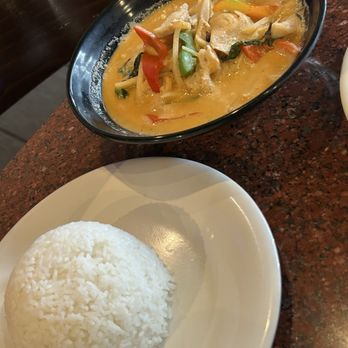 Thippawan Thai Restaurant - Red curry and rice - Thai Near Me - Rancho Cucamonga, California Thippawan Thai Restaurant - Red curry and rice - Thai Near Me - Rancho Cucamonga, California