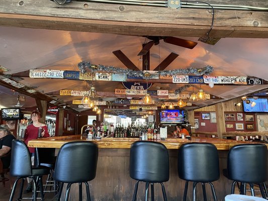 Gilhooley's Restaurant and Oyster Bar 18+ by null
