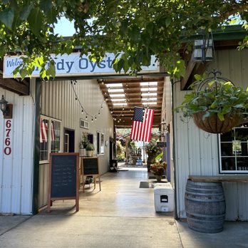 Jandy Oyster - Seafood Markets Near Me - Tillamook, Oregon