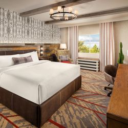 Silverton Casino - Rustic Modern Room