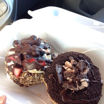 Mojo Donuts - Deco and death by chocolate - Donuts Near Me - Pembroke Pines, Florida Mojo Donuts - Deco and death by chocolate - Donuts Near Me - Pembroke Pines, Florida