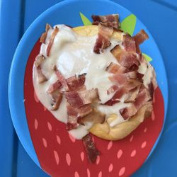 Dune Billies Beach Cafe - Maple Cinnamon Roll with Bacon