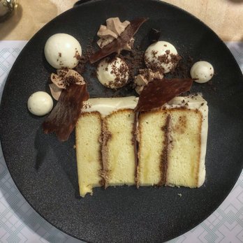 Café Ricardo - Gateau Tiramisu - Desserts Near Me - Quebec City, Quebec Café Ricardo - Gateau Tiramisu - Desserts Near Me - Quebec City, Quebec