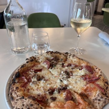 Bottega Italia - Pizza Near Me - Temecula, California