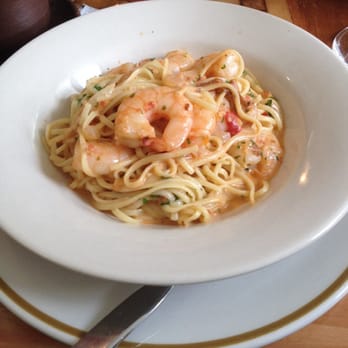 La Bodega - Pâtes aux Crevettes - Seafood Near Me - Dunham, Quebec