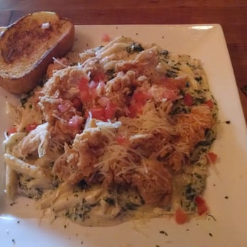 FD's Grillhouse - Loving my spinach chicken pasta with tenders - American Near Me - Springfield, Missouri