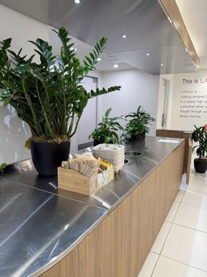 UNIQLO COFFEE 5th Avenue by null