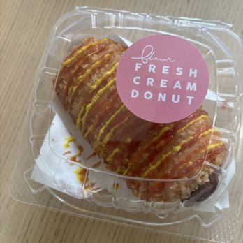 Flour Fresh Cream Donut - dognut - Donuts Near Me - Los Angeles, California