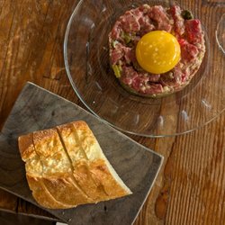 Ordinaire - two bellies pop-up: steak tartare