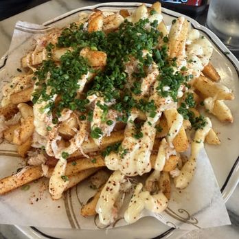 Loch Bar - Philly - Crab fries - Seafood Near Me - Philadelphia, Pennsylvania