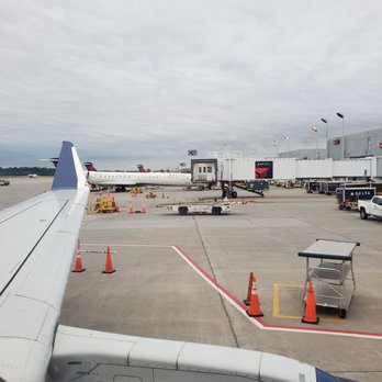 Delta Air Lines - Airlines Near Me - Minneapolis, Minnesota