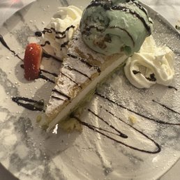 Pistachio cake Pistachio cake