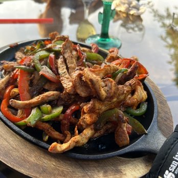 La Bamba Tacos & Tequila - Chicken fajita - Mexican Near Me - Plymouth, Massachusetts