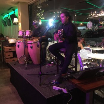 Greenhouse Kitchen + Bar - Cocktail Bars Near Me - Vienna, Virginia