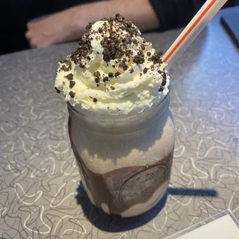KC's Classic Burger Bar - Oreo shake with achool - New American Near Me - North Attleboro, Massachusetts