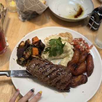 Bossa Nova Brazilian Cuisine - Side of Steak - Picanha with mashed potatoes roasted veggies and Side Of Fried Plantains - Brazilian Near Me - West Hollywood, California Bossa Nova Brazilian Cuisine - Side of Steak - Picanha with mashed potatoes roasted veggies and Side Of Fried Plantains - Brazilian Near Me - West Hollywood, California
