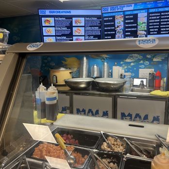 Maui Poke - Ordering counter - Poke Near Me - Lahaina, Hawaii Maui Poke - Ordering counter - Poke Near Me - Lahaina, Hawaii