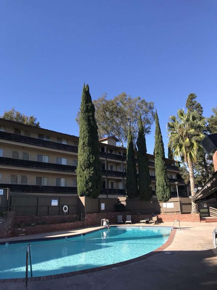 SLEEPY HOLLOW APARTMENTS Updated September 2024 20 Photos & 36