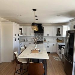 Hartford's Kitchen Factory - Kitchen Cabinet Remodel