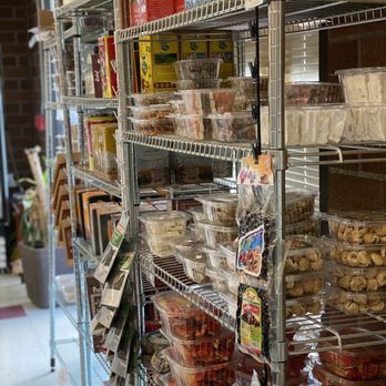 Aria Food & Bakery - shelves of food and snacks - Bakeries Near Me - Kirkland, Washington