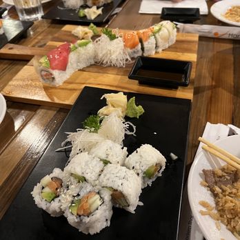 Hands On - Addison St. - Alaska Maki and Rainbow Maki - Sushi Bars Near Me - Chicago, Illinois Hands On - Addison St. - Alaska Maki and Rainbow Maki - Sushi Bars Near Me - Chicago, Illinois