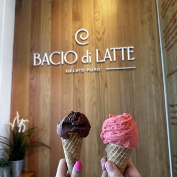 Bacio di Latte - Chocolate cone and Strawberry sorbet - Ice Cream & Frozen Yogurt Near Me - Los Angeles, California Bacio di Latte - Chocolate cone and Strawberry sorbet - Ice Cream & Frozen Yogurt Near Me - Los Angeles, California