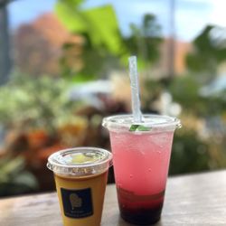 Mitten Sweets & Coffee