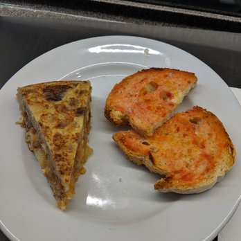 Pinotxo Bar - Quiche and tomato bread - Spanish Near Me - Barcelona, B Pinotxo Bar - Quiche and tomato bread - Spanish Near Me - Barcelona, B