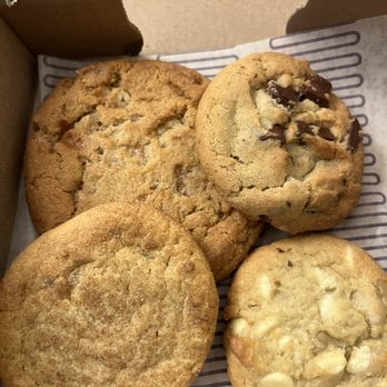 Insomnia Cookies - Desserts Near Me - Portland, Oregon